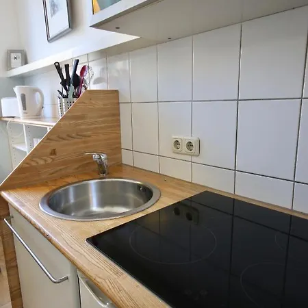 Moderne Studio Apartments Und 4 Zimmer Wohnungen In Oberhausen, Ideal Fuer Geschaeftsreisende Und Monteure Oberhausen  Exterior photo